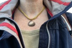 Hjärtmussla av brons