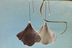Tredje paret ginkgo-örhängen