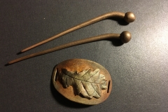 Hårnålar och wrap-armband av brons