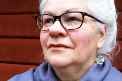 Marie visar sina små violer